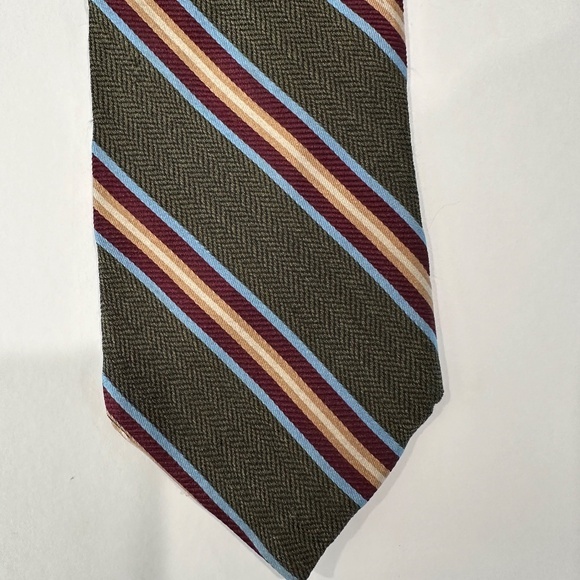 Men's BROOKS BROTHERS classic neck tie. - Picture 7 of 10